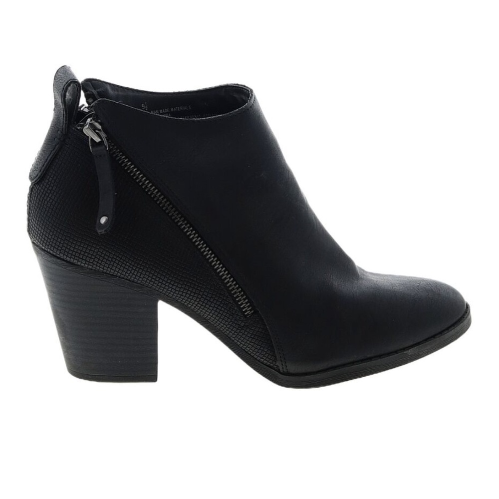 DV by Dolce Vita Jameson Black Leather Double Zip Ankle Boots